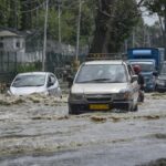 Let-up in rain eases flood threat in Kashmir, Jhelum starts receding