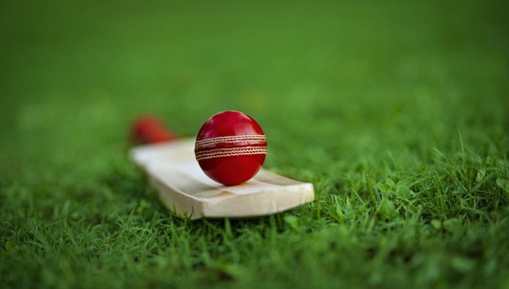 first-ever-under-lights-cricket-tournament-at-militancy-hotbed-pulwama-try-to-heal-old-wounds