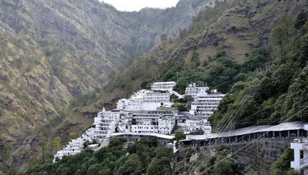 13-dead,-including-9-in-landslide-on-vaishno-devi-route