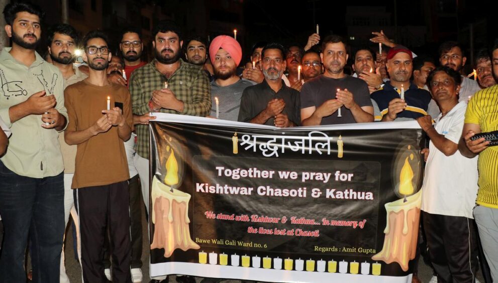 j&k-govt-orders-closure-of-educational-institutions-in-jammu-today-following-weather-advisory