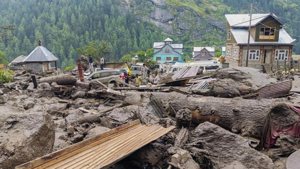 j&k-cloudburst-kills-at-least-40,-over-100-missing