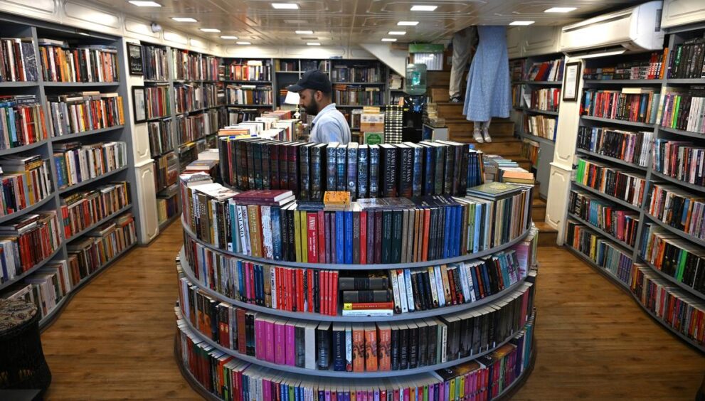 police-search-bookshops-in-kashmir;-authors,-parties-aghast-over-l-g’s-move declaring-25-books-as-‘forfeited’