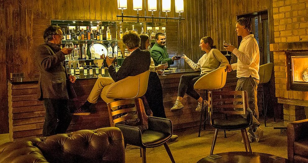 gulmarg’s-famous-137-year-old-nedous-hotel-served-eviction-notice