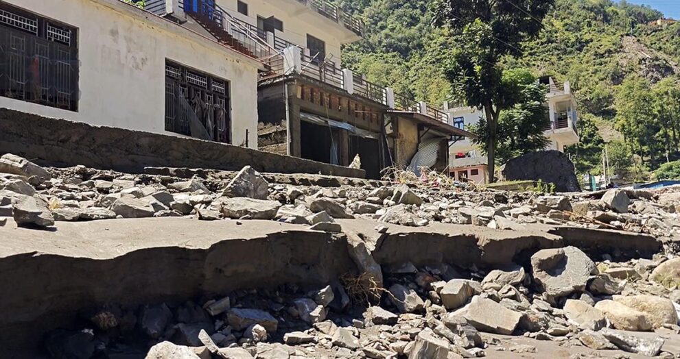 three-killed-as-intense-rainfall-lashes-j&k-again-in-the-last-12-hours