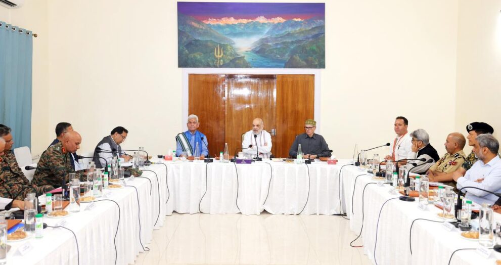 amit-shah-takes-stock-of-rain-inflicted-damage-in-jammu-and-kashmir,-promises-help