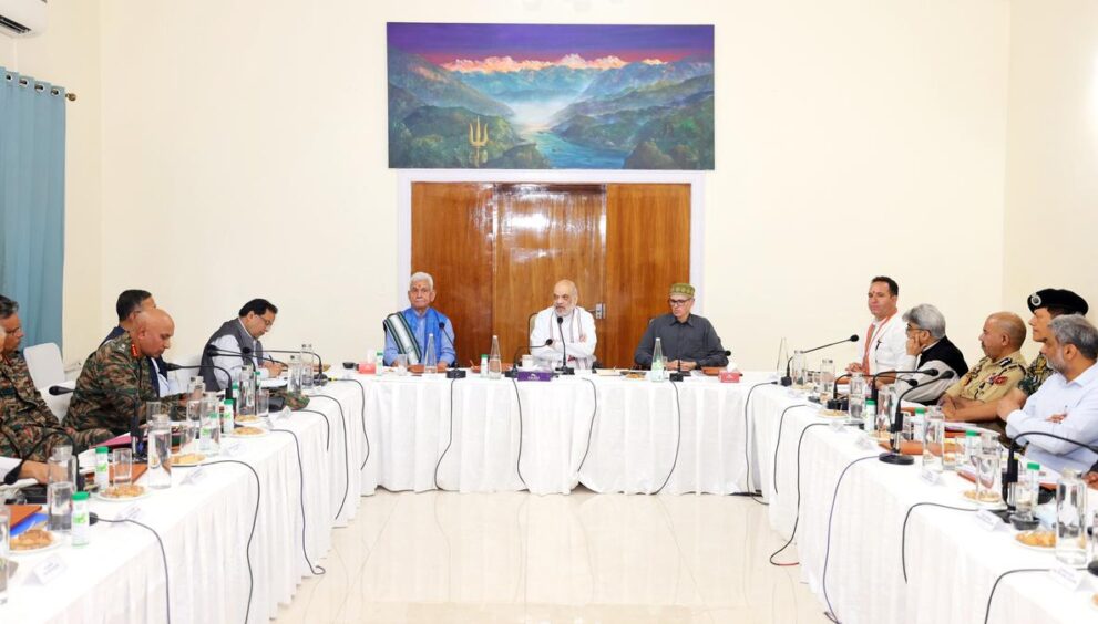 amit-shah-takes-stock-of-rain-inflicted-damage-in-jammu-and-kashmir,-promises-help