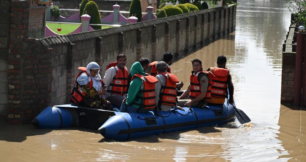 nearly-200-families-evacuated-from-flood-affected-areas-of-srinagar