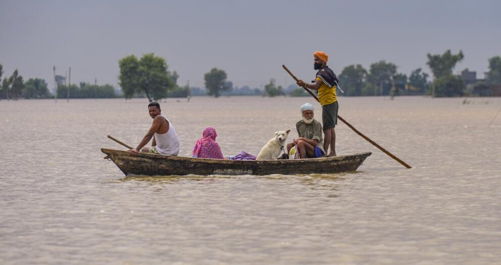 nearly-100-outposts-along-pakistan-border-affected-by-rain-and-floods