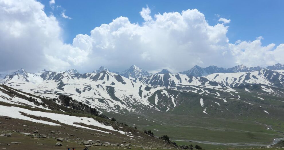 kashmir’s-360-degree-view-from-top:-lake-by-lake,-meadow-by-meadow
