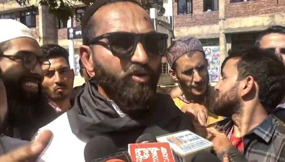 mla-mehraj-malik’s-detention:-aap-mp-sanjay-singh-‘disallowed’-to-register-protest-in-srinagar