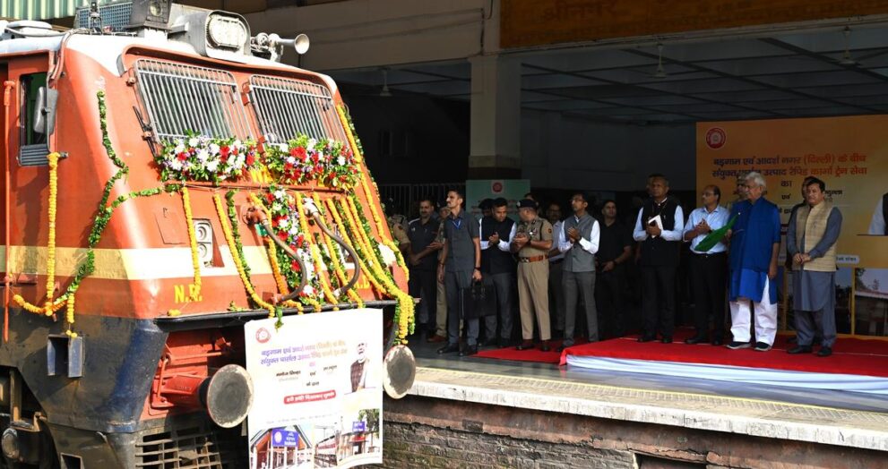 first-cargo-parcel-train-from-kashmir-valley-to-delhi-flagged-off;-l-g-says-service-will-boost-local-economy