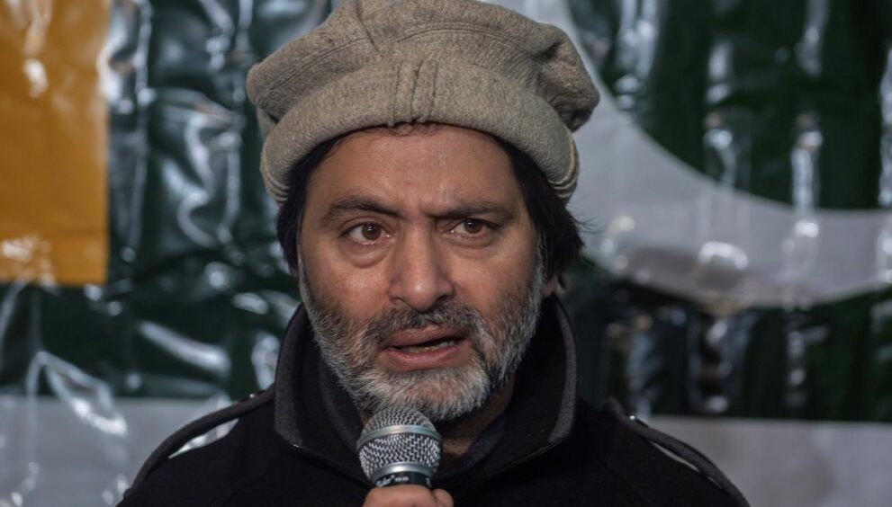 jklf-chief-yasin-malik’s-court-affidavit-details-engagement-with-ex-pms,-top-intelligence-officials-and-rss-leaders