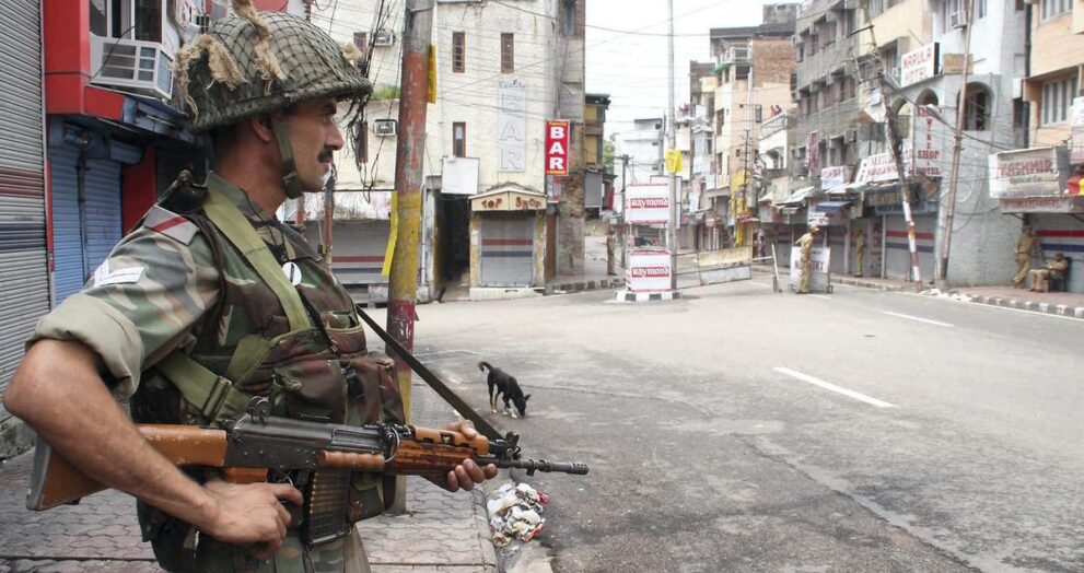 senior-army-officers-visit-j&k’s-chenab-valley-to-review-operational-preparedness