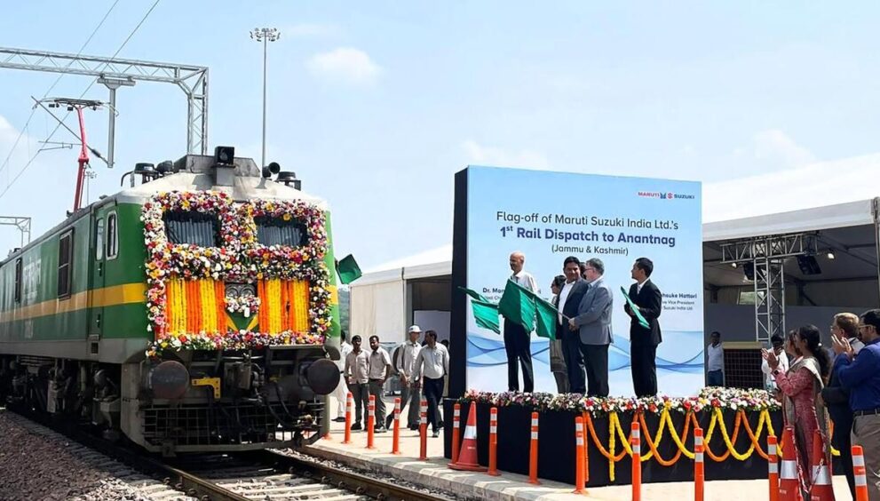 maruti-suzuki-becomes-first-automaker-to-deliver-cars-to-kashmir-by-rail