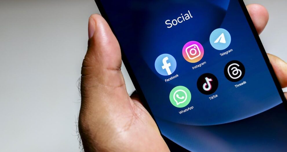 j&k-government-removes-officer-who-imposed-social-media-gag-on-teachers-without-approval