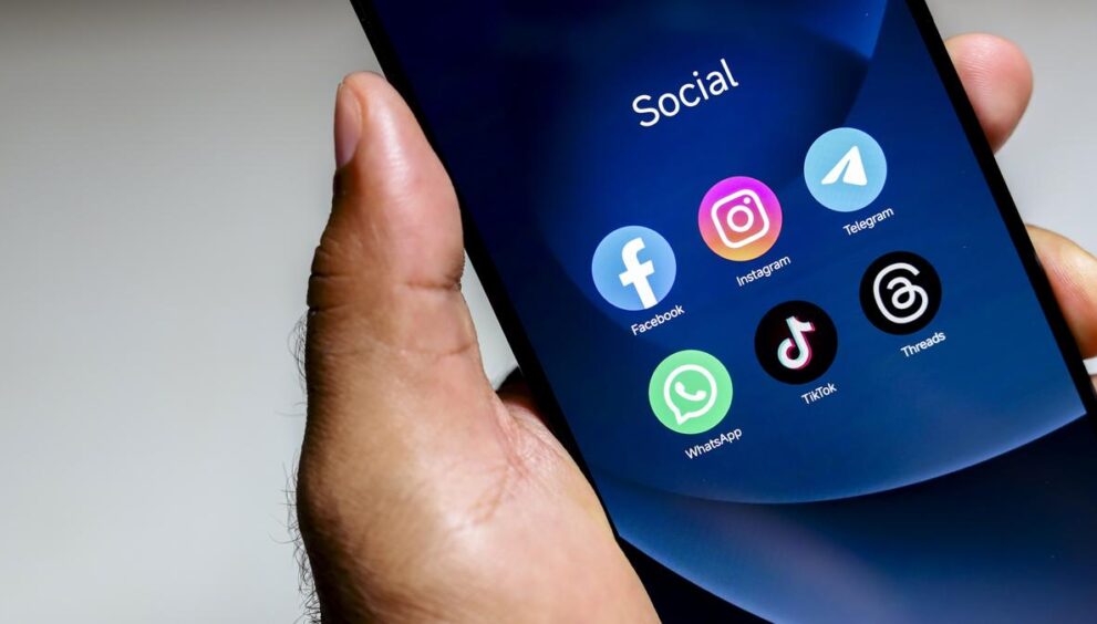 j&k-government-removes-officer-who-imposed-social-media-gag-on-teachers-without-approval