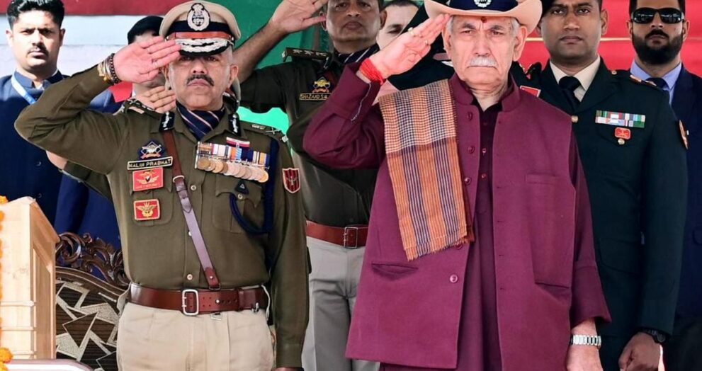 j&k-police-kept-tricolour-flying-high-even-at-cost-of-their-own-life:-l-g-manoj-sinha