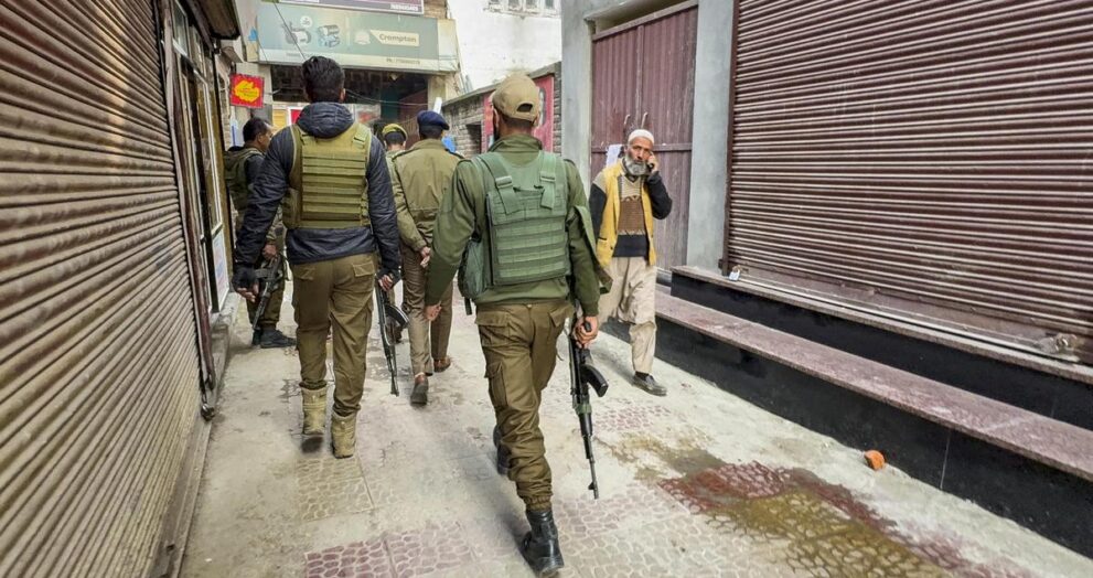 seven-j&k-locals-held-for-running-inter-state-terror-module;-2,900-kg-ied-making-material-seized:-police