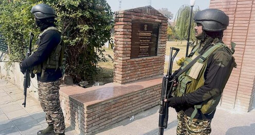 ‘terror-module’-case:-j&k-police’s-counter-intelligence-wing-carries-out-raids-across-valley