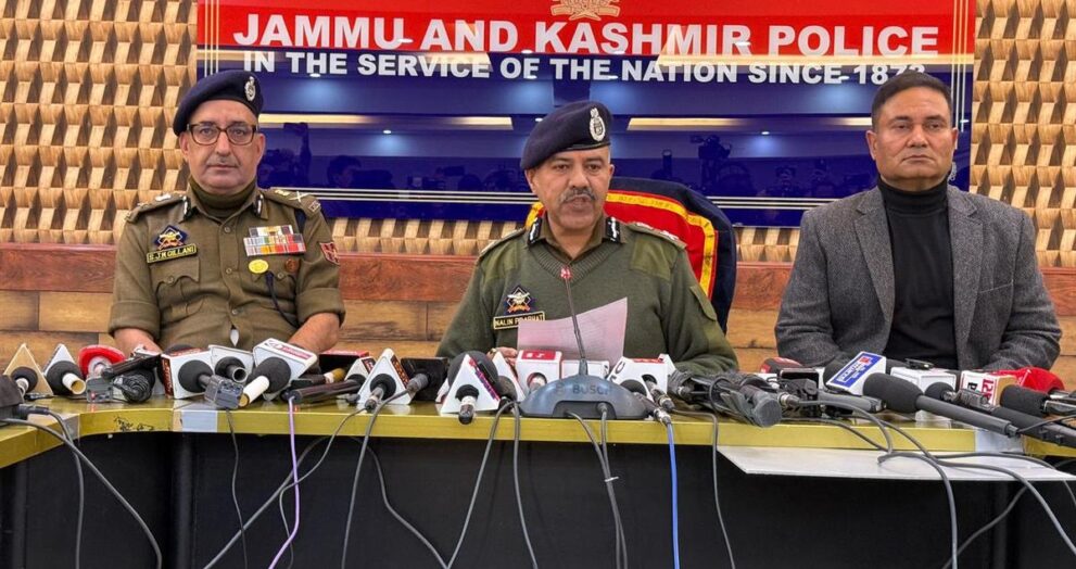 jammu-and-kashmir-blast-live-updates:-nine-killed-in-‘accidental-blast’-at-police-station-while-handling-explosives-seized-in-faridabad