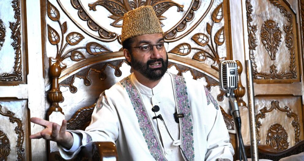 punish-those-behind-‘lapses’-that-led-to-kashmir-police-station-explosion:-mirwaiz,-ruhullah