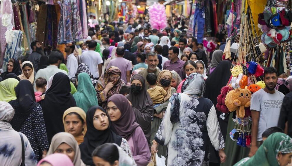 j&k’s-new-law-allows-round-the-clock-functioning-of-businesses