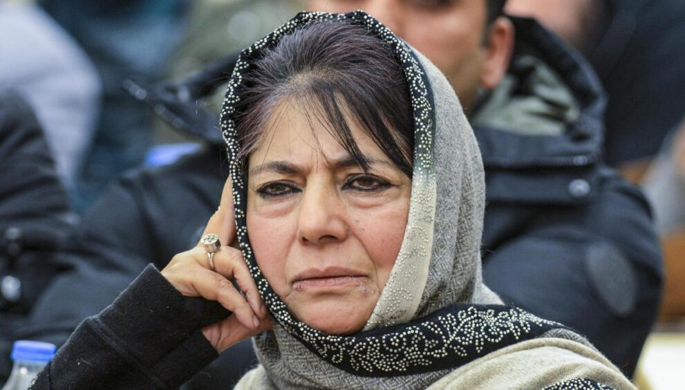 mehbooba-asks-omar-abdullah-to-allocate-‘unproductive-land,-not-orchards’-to-bsf