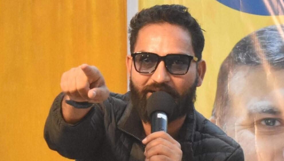 j&k-high-court-sets-next-hearing-date-of-aap-mla-malik-for-december-27