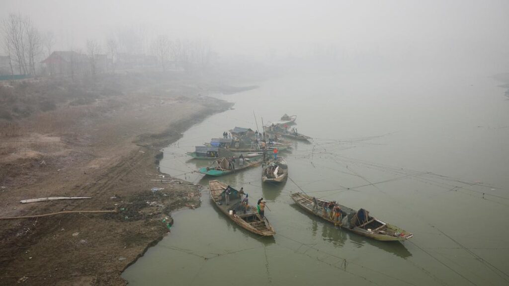 snow,-rain-likely-as-kashmir-braces-for-‘chillai-kalan’