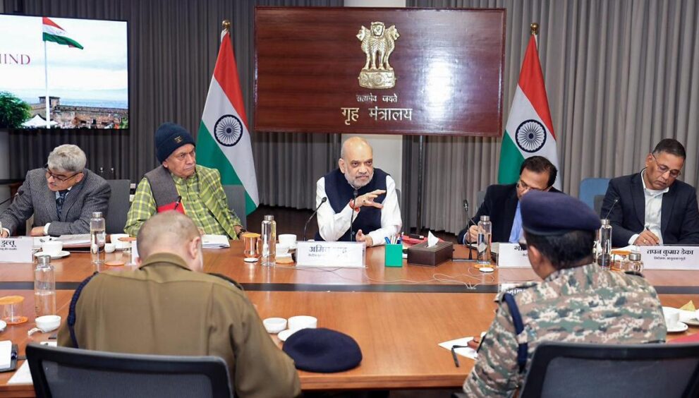 amit-shah-reviews-security-situation-in-j&k