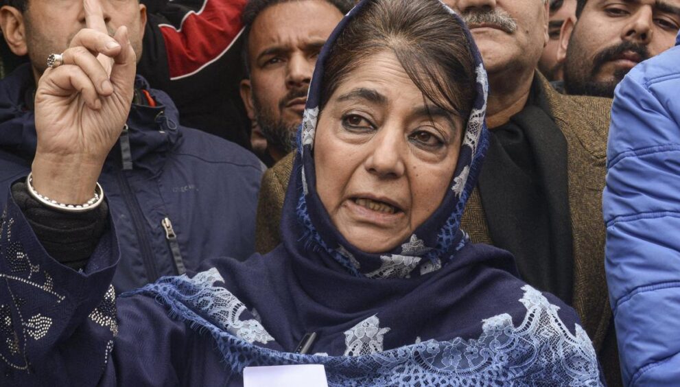 police-profiling-of-mosques-as-crime-sites-is-an-attempt-to-strip-muslims-of-faith:-mehbooba-mufti