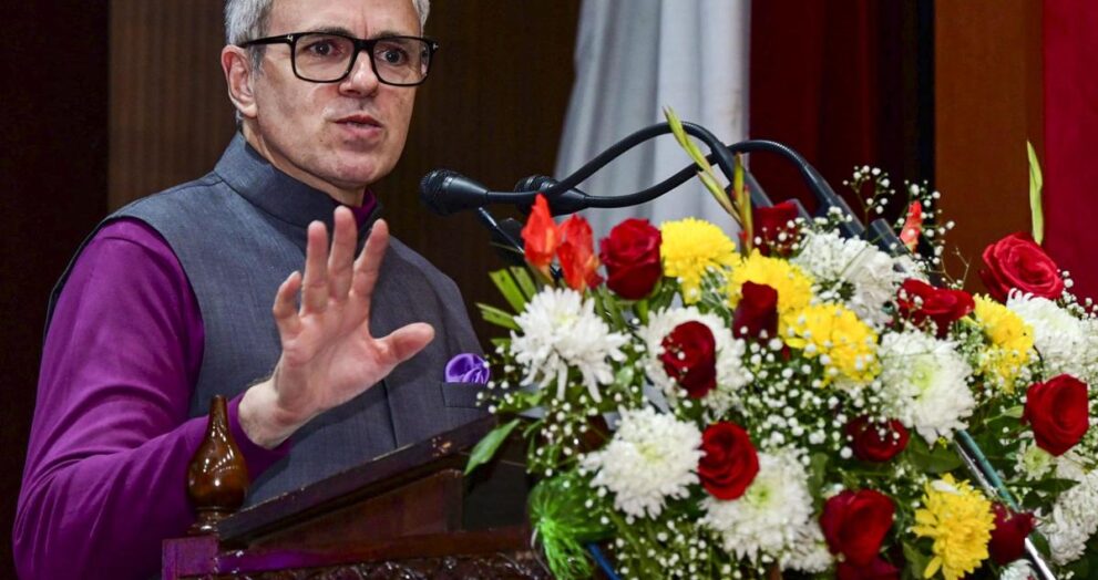 omar-speaks-to-jaishankar-on-j&k-students-caught-in-iran-turmoil