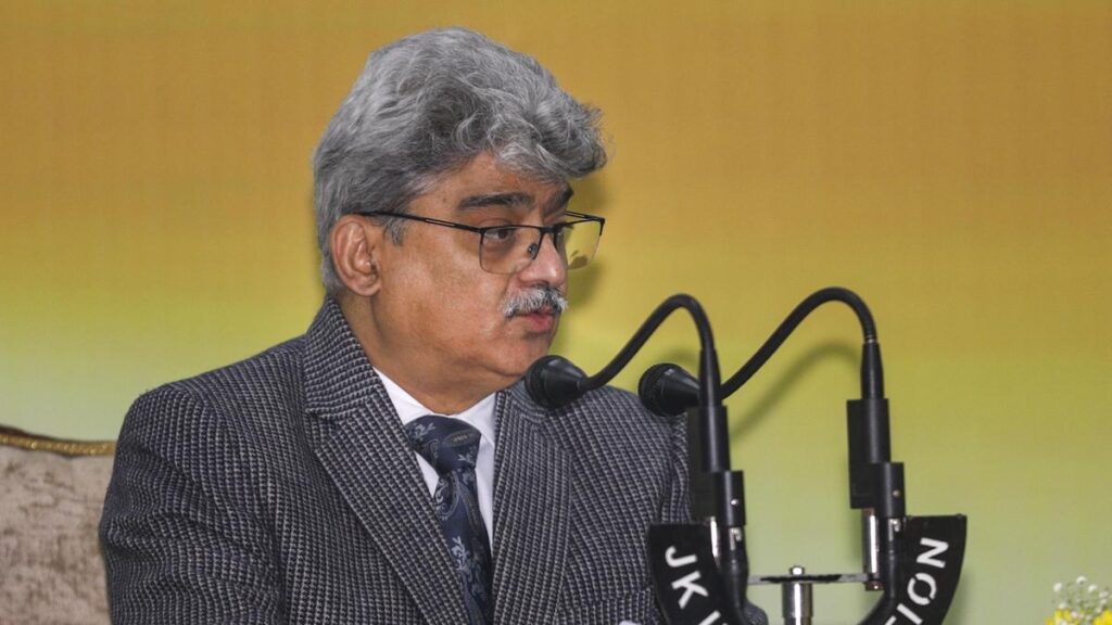 security-forces-fully-prepared-to-tackle-emerging-challenges-in-j&k:-dulloo