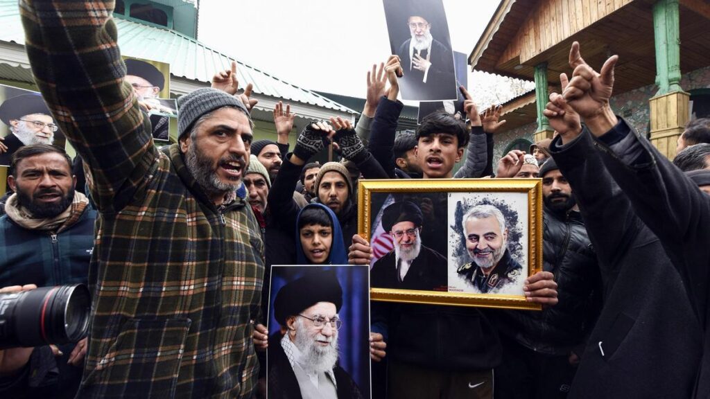 pro-iran-rallies-held-in-kashmir,-kargil