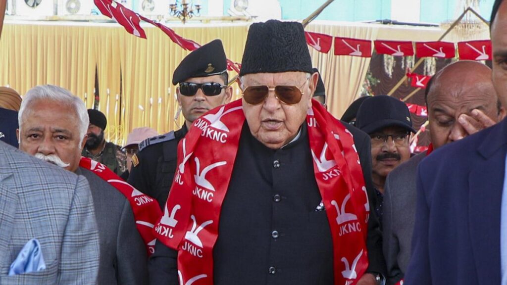 don’t-think-kashmiri-pandits-want-to-live-in-valley-permanently:-farooq-abdullah