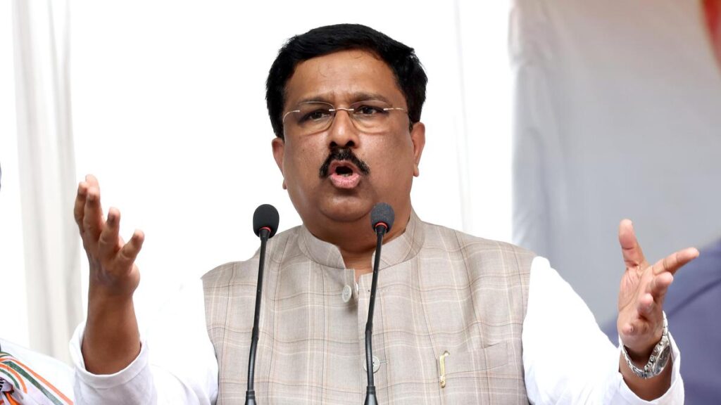 congress-flags-reports-of-journalists-being-summoned-in-j&k-over-‘routine-reporting’