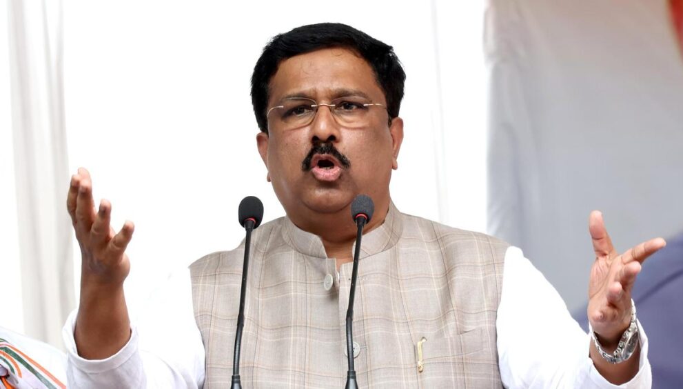 congress-flags-reports-of-journalists-being-summoned-in-j&k-over-‘routine-reporting’