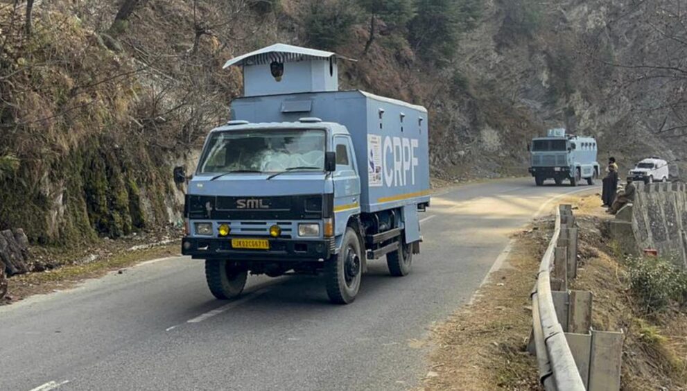 several-detained;-massive-search-operation-to-hunt-down-terrorists-enters-day-3-in-j&k’s-kishtwar