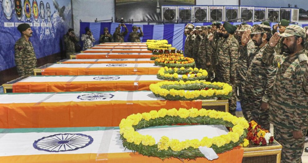 army-pays-tributes-to-10-soldiers-killed-in-road-accident-j&k’s-doda
