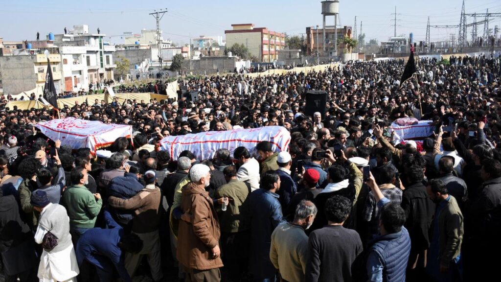 shia-muslims-hold-anti-pakistan-protests-in-j&k-over-blast-in-islamabad-mosque