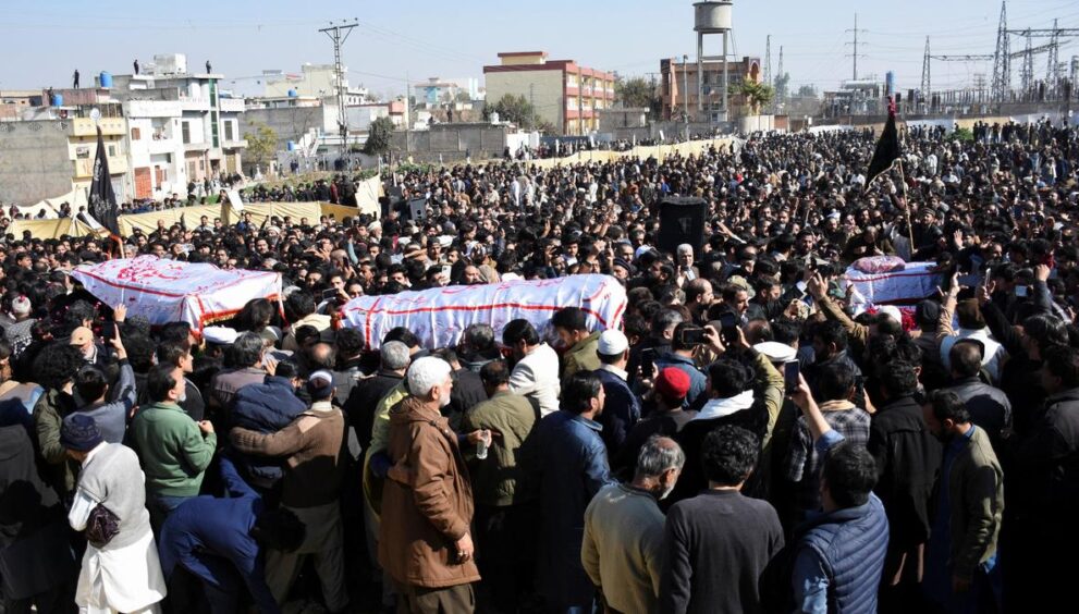 shia-muslims-hold-anti-pakistan-protests-in-j&k-over-blast-in-islamabad-mosque