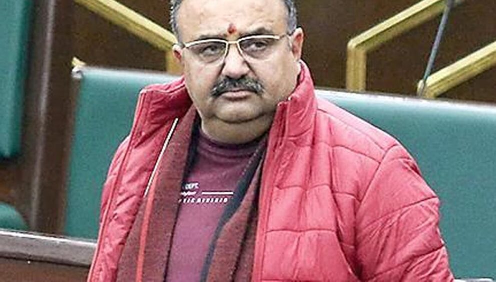 bjp-legislator-says-‘residents-of-kashmir-occupying-land-illegally-in-jammu’,-evokes-sharp-reactions