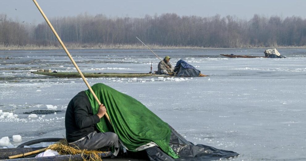 in-frames-|-hook,-line,-and-ice