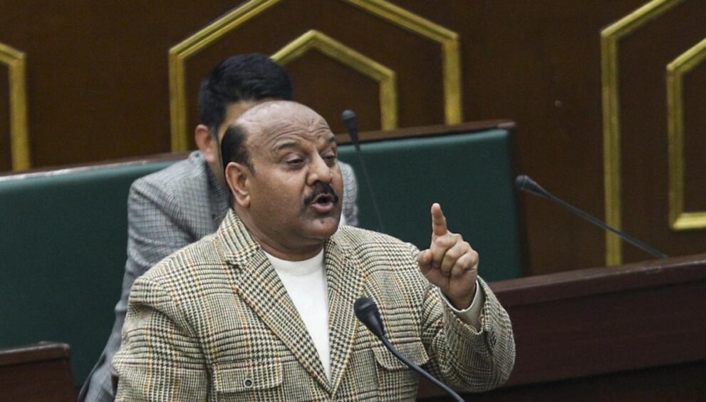 acb-carries-out-searches-at-residence-of-brother-of-deputy-cm-in-jammu