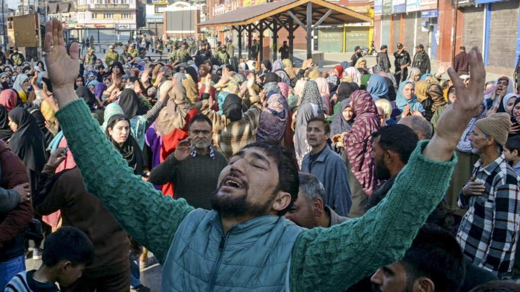 angry-protests-in-kashmir-over-khamenei’s-killing,-omar-appeals-people-to-‘uphold-peace’