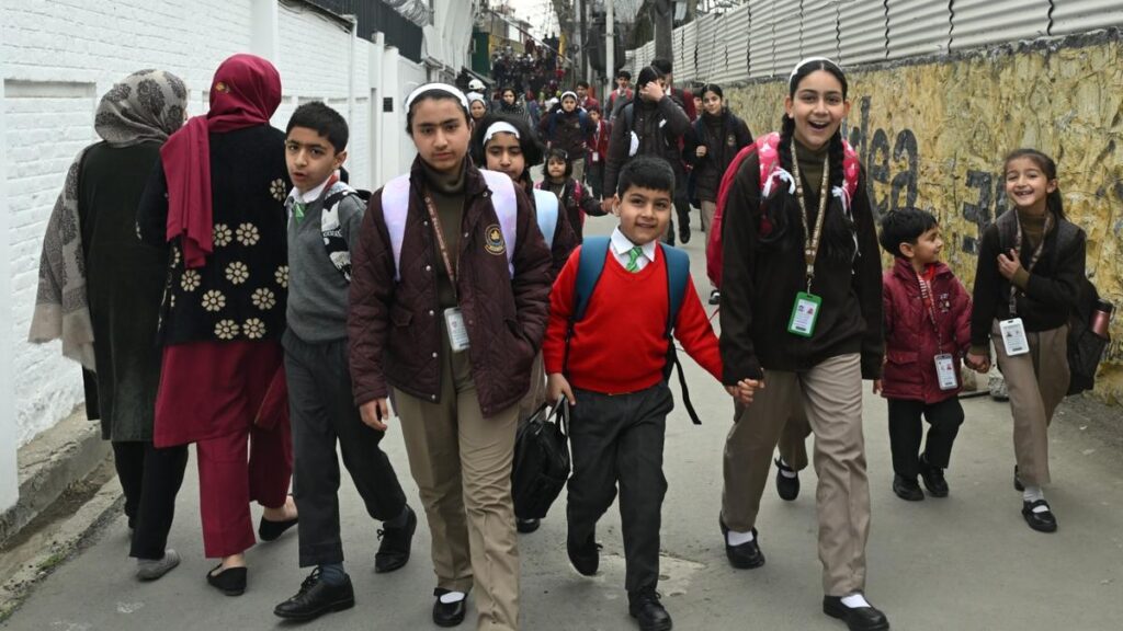 schools-reopen-in-kashmir