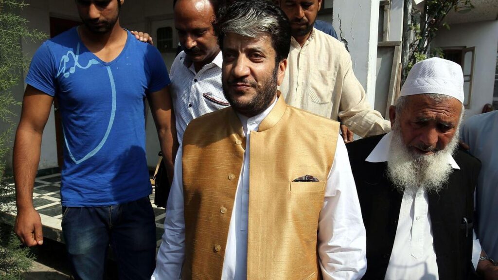 terror-funding-case:-supreme-court-grants-bail-to-kashmiri-separatist-leader-shabir-ahmed-shah