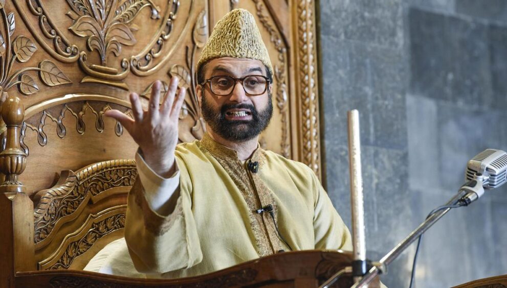 placed-under-house-arrest,-not-allowed-to-offer-friday-prayers,-says-mirwaiz