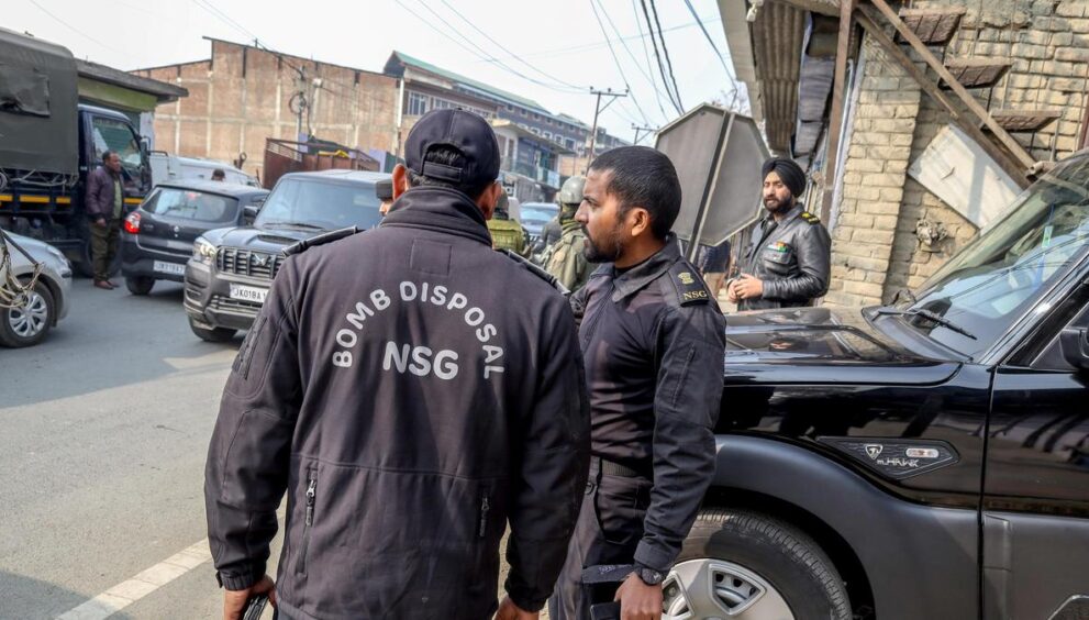 live-artillery-shell-found-near-loc-in-baramulla-disposed:-j&k-police