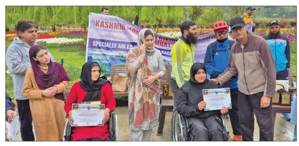 kmba-hosts-wheelchair-race-in-srinagar